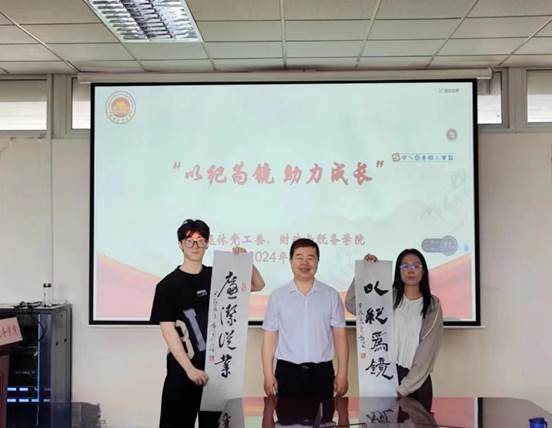 说明: 5d8bd78ebd031972de5bf6ebf3b7df9